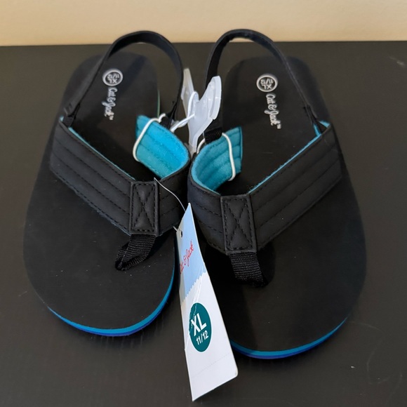 NWT Toddler Flips Flops with Back Strap - Picture 2 of 3
